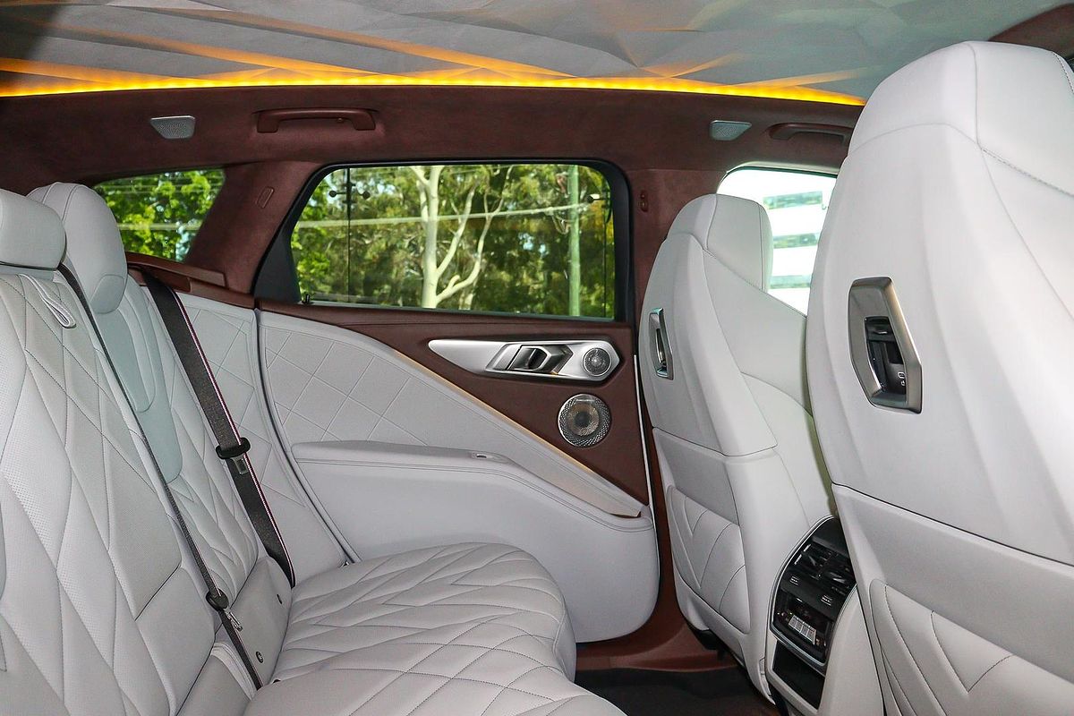 2024 BMW XM G09