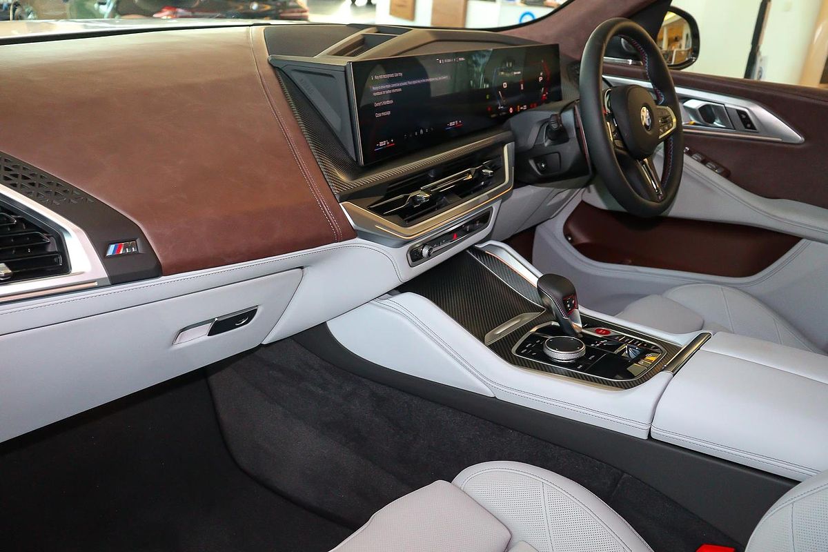 2024 BMW XM G09