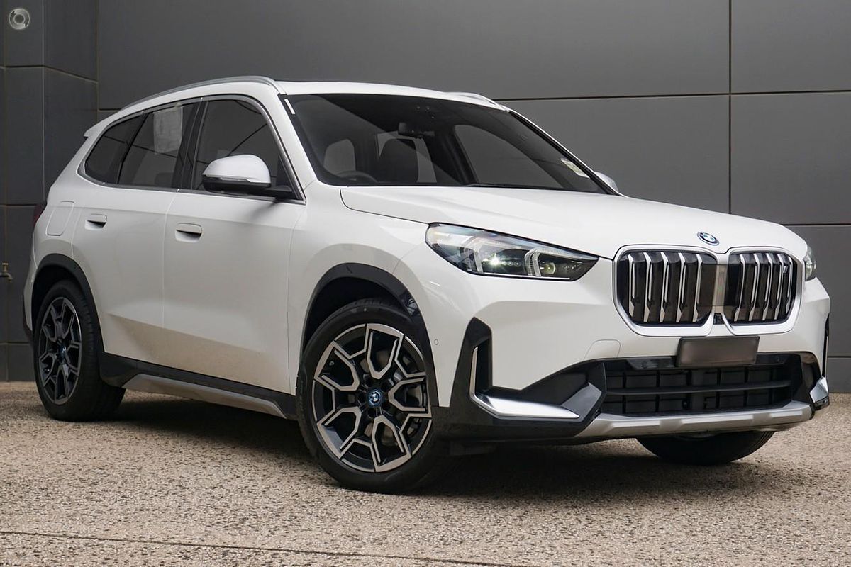 2024 BMW iX1 xDrive30 xLine U11