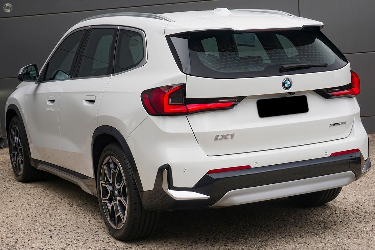 2024 BMW iX1 xDrive30 xLine U11