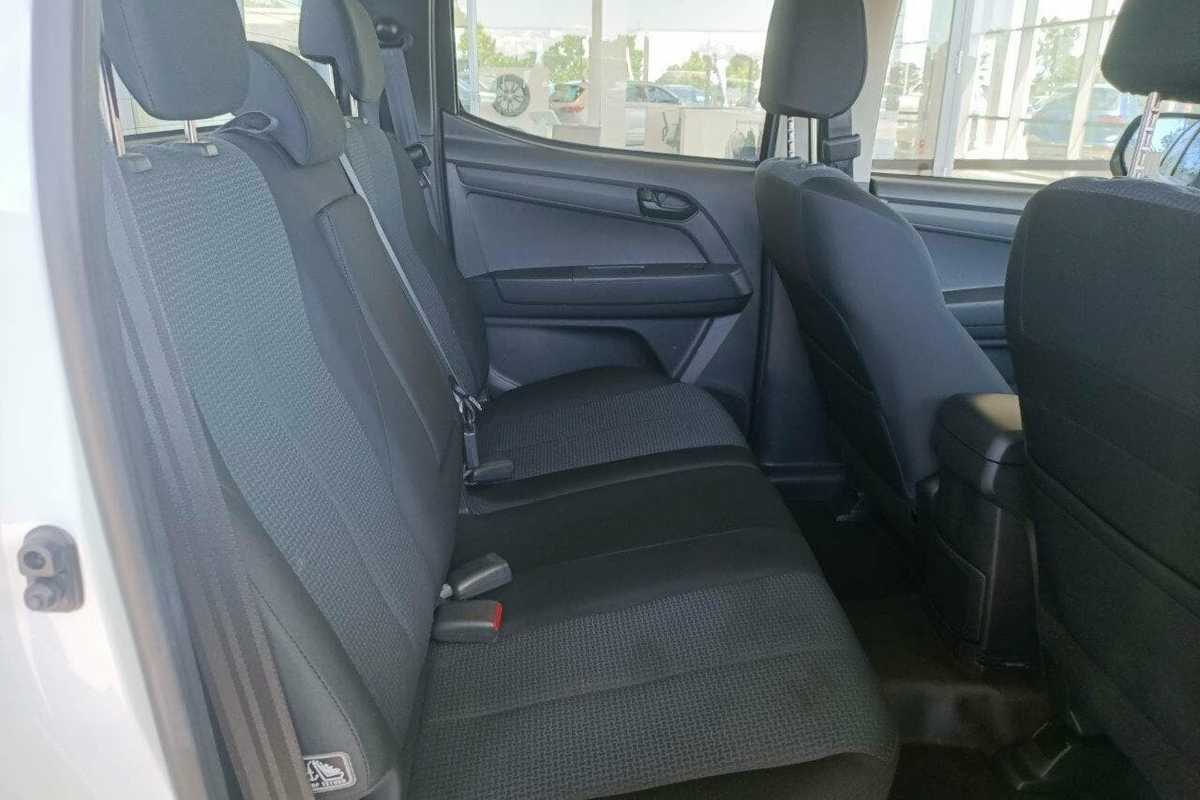 2016 Isuzu UTE D-MAX SX High Ride (No Series)