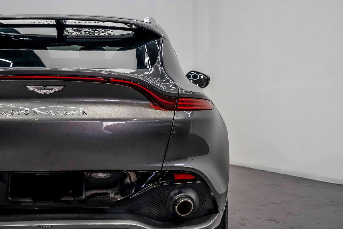 2021 Aston Martin DBX