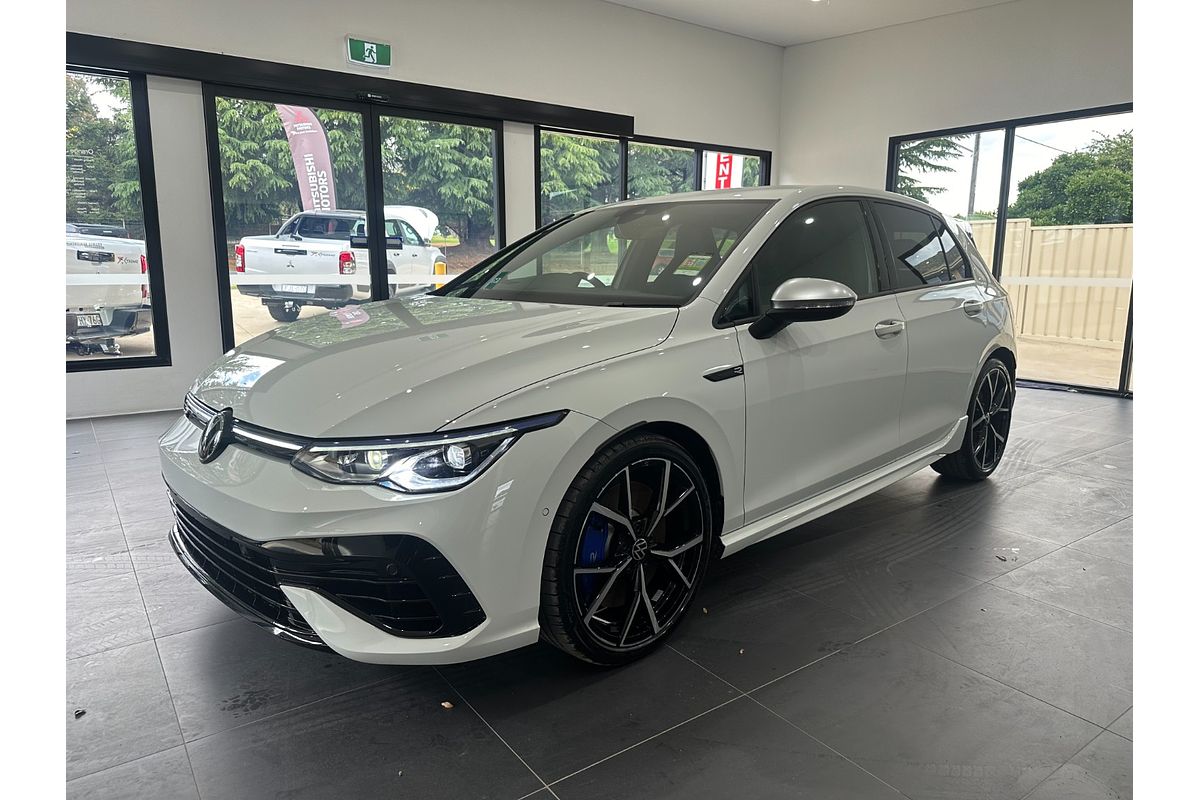 2024 Volkswagen Golf R 8