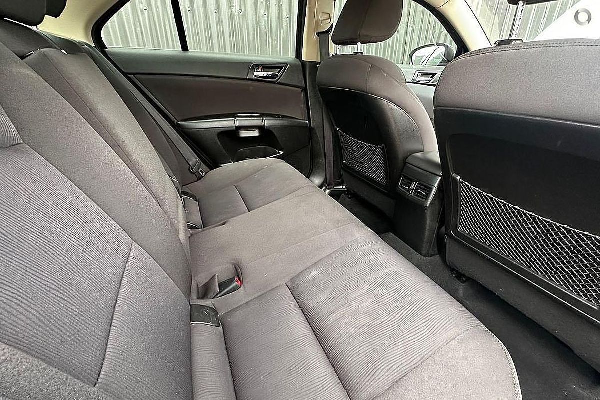 2012 Suzuki Kizashi Touring FR