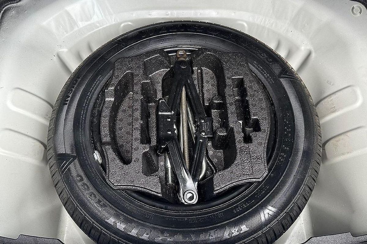 2012 Suzuki Kizashi Touring FR