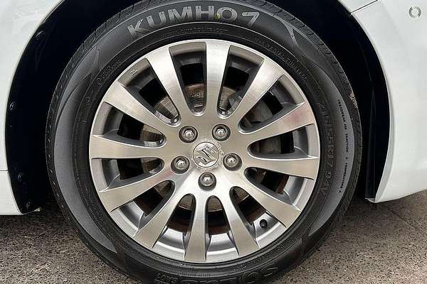 2012 Suzuki Kizashi Touring FR