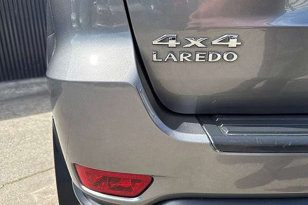 2012 Jeep Grand Cherokee Laredo WK