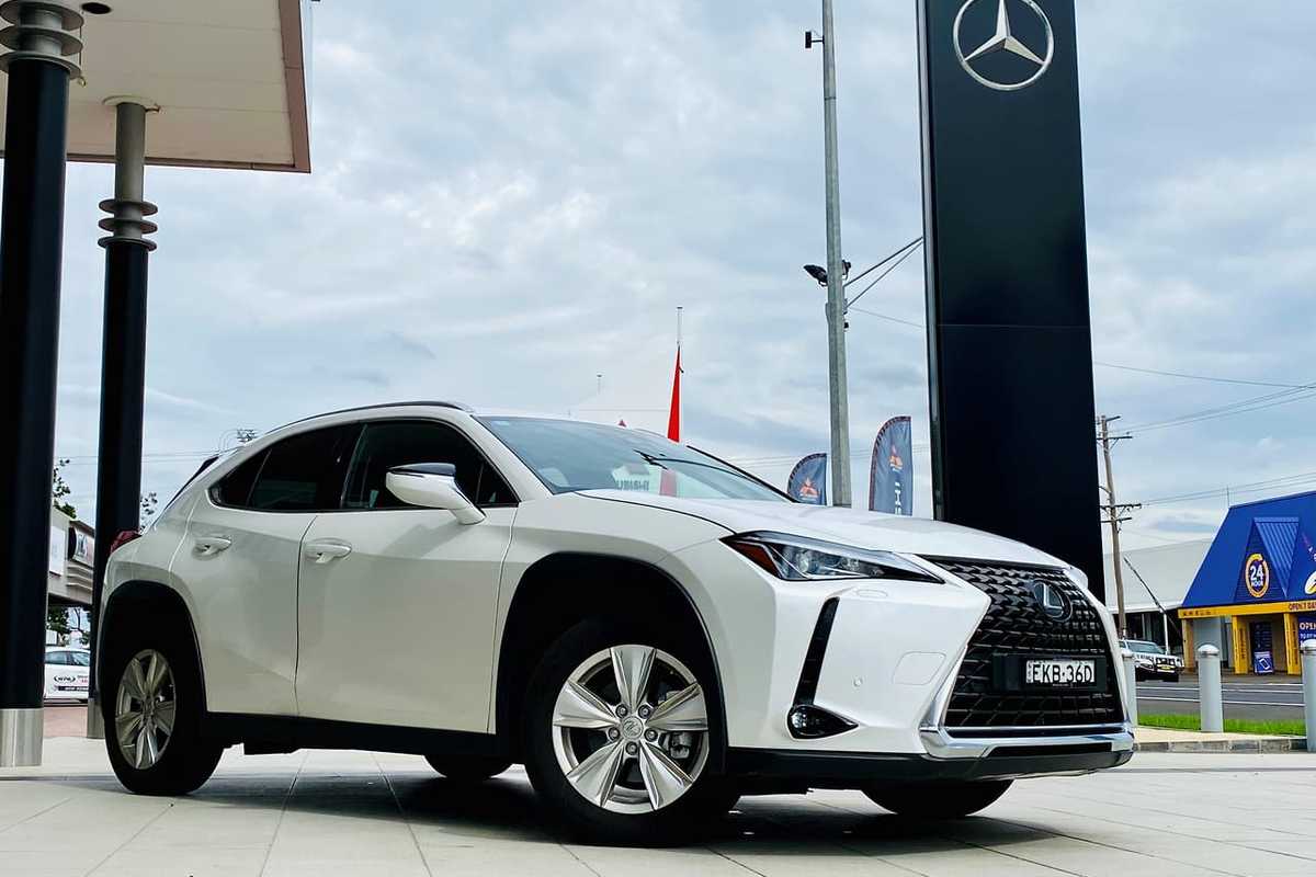 2018 Lexus UX UX200 Luxury MZAA10R