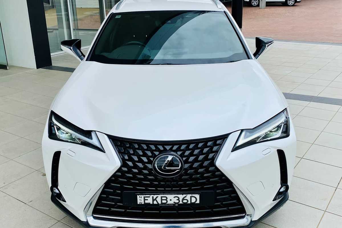 2018 Lexus UX UX200 Luxury MZAA10R
