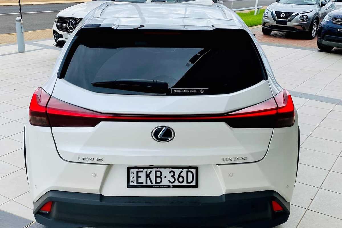 2018 Lexus UX UX200 Luxury MZAA10R