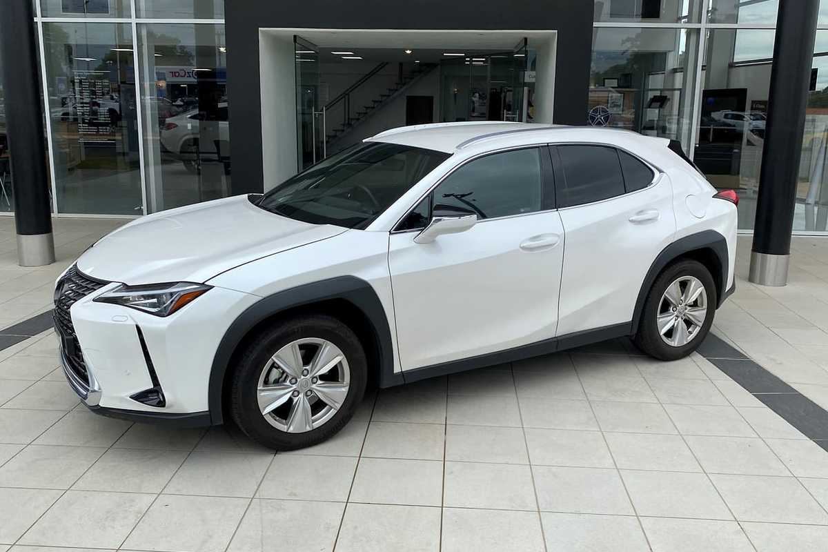 2018 Lexus UX UX200 Luxury MZAA10R