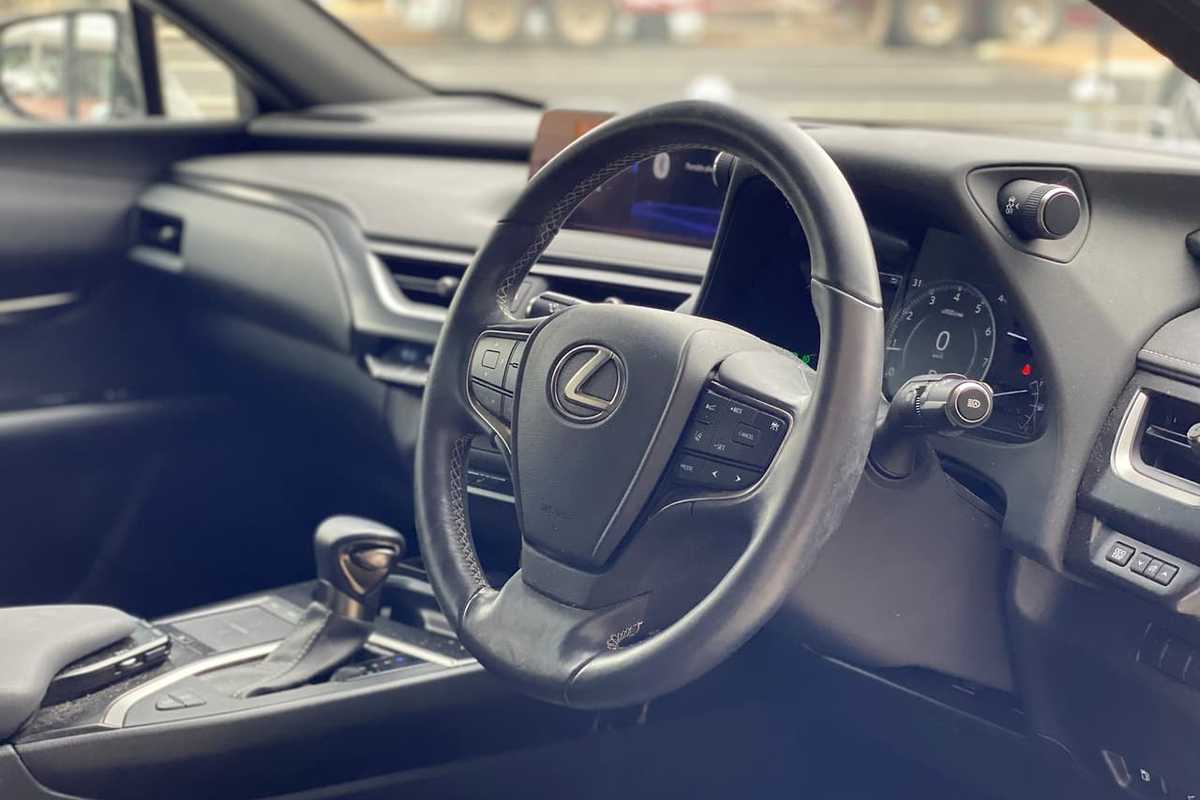 2018 Lexus UX UX200 Luxury MZAA10R