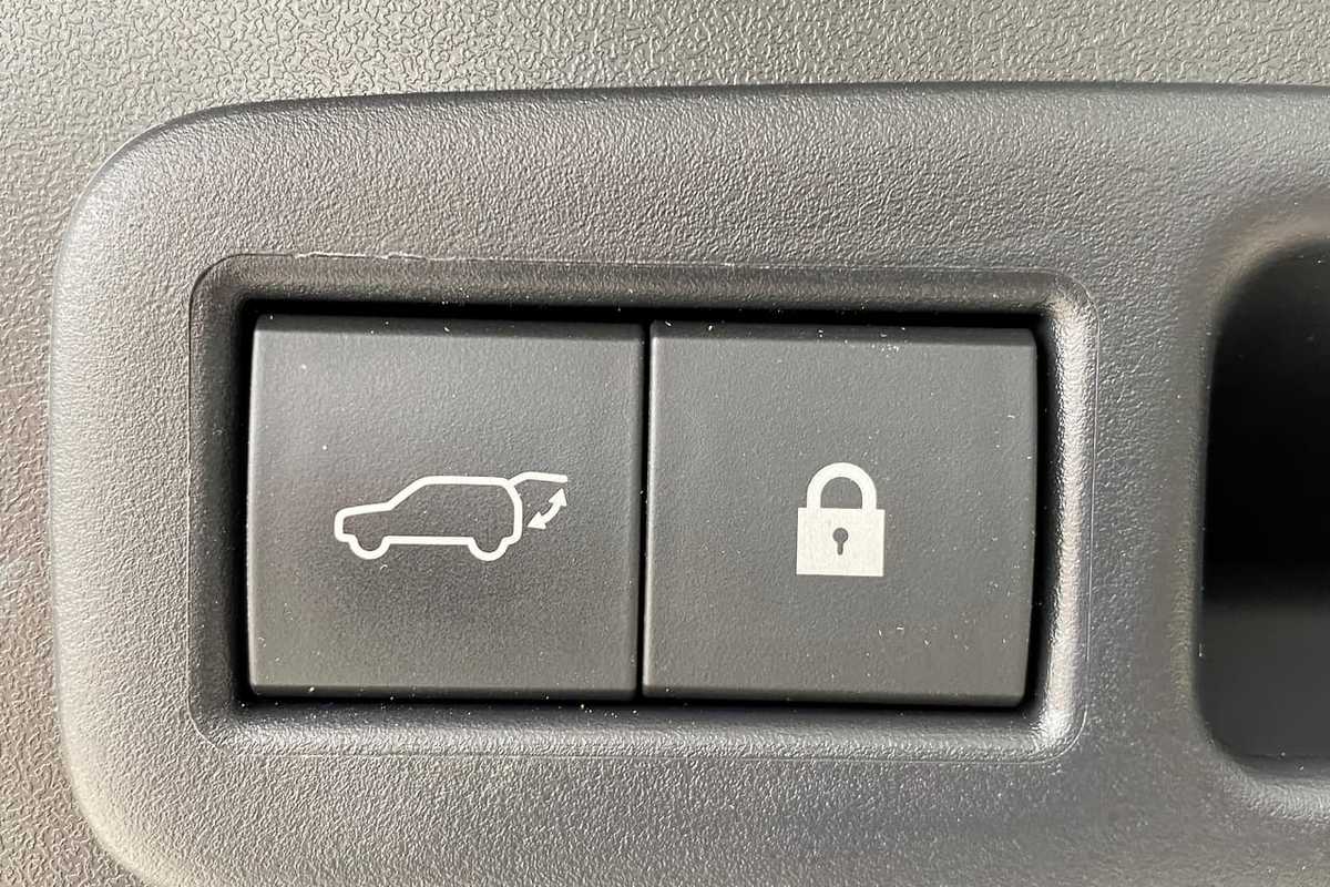 2018 Lexus UX UX200 Luxury MZAA10R
