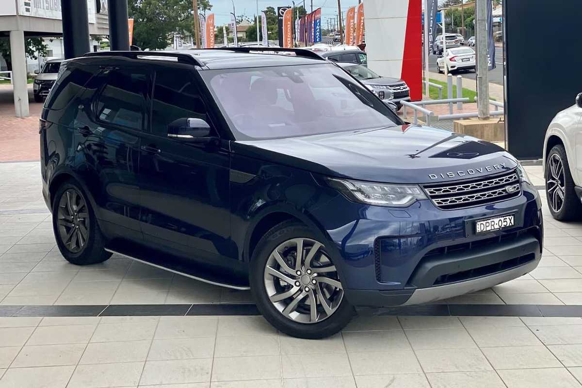 2017 Land Rover DISCOVERY TD6 S Series 5