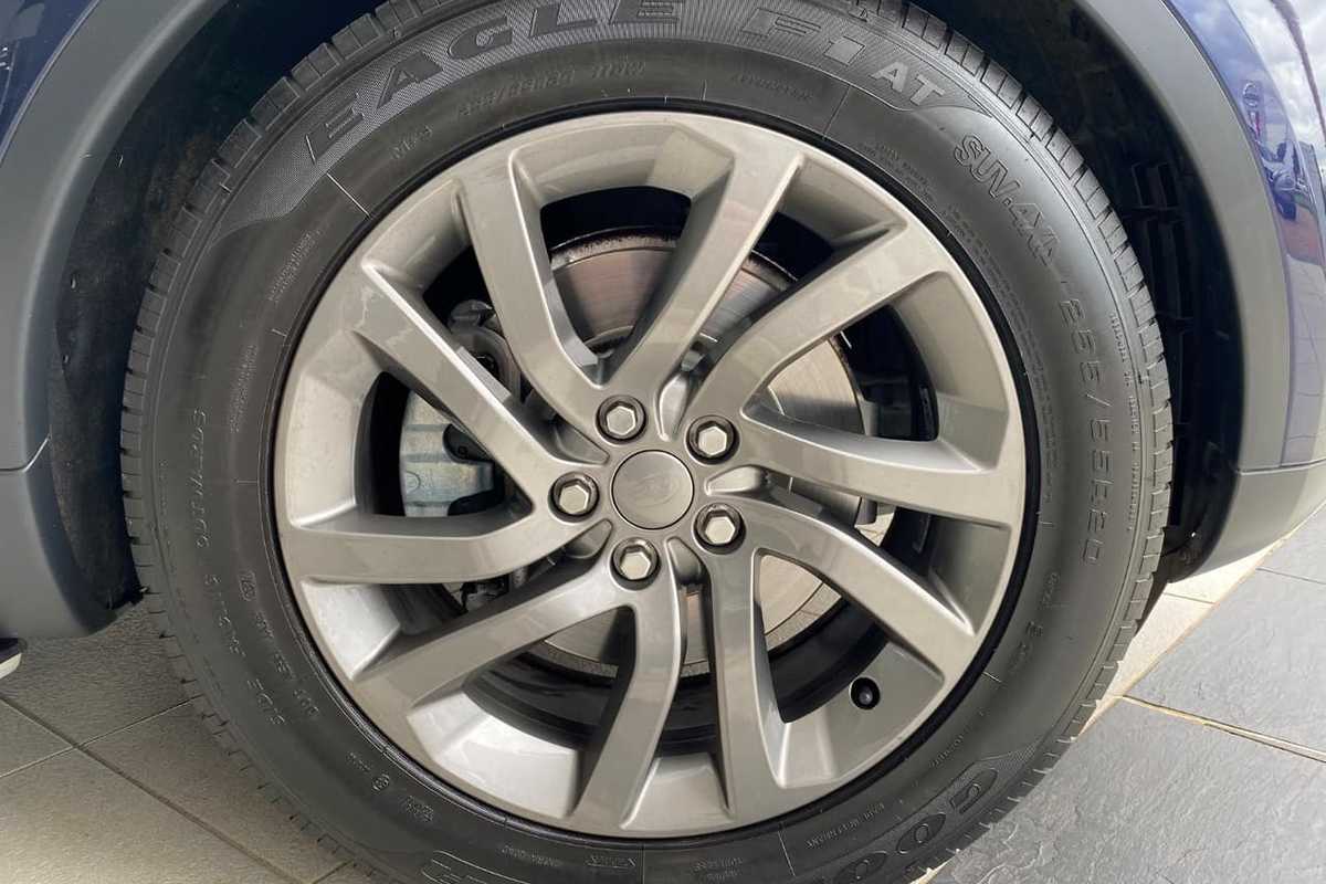 2017 Land Rover DISCOVERY TD6 S Series 5