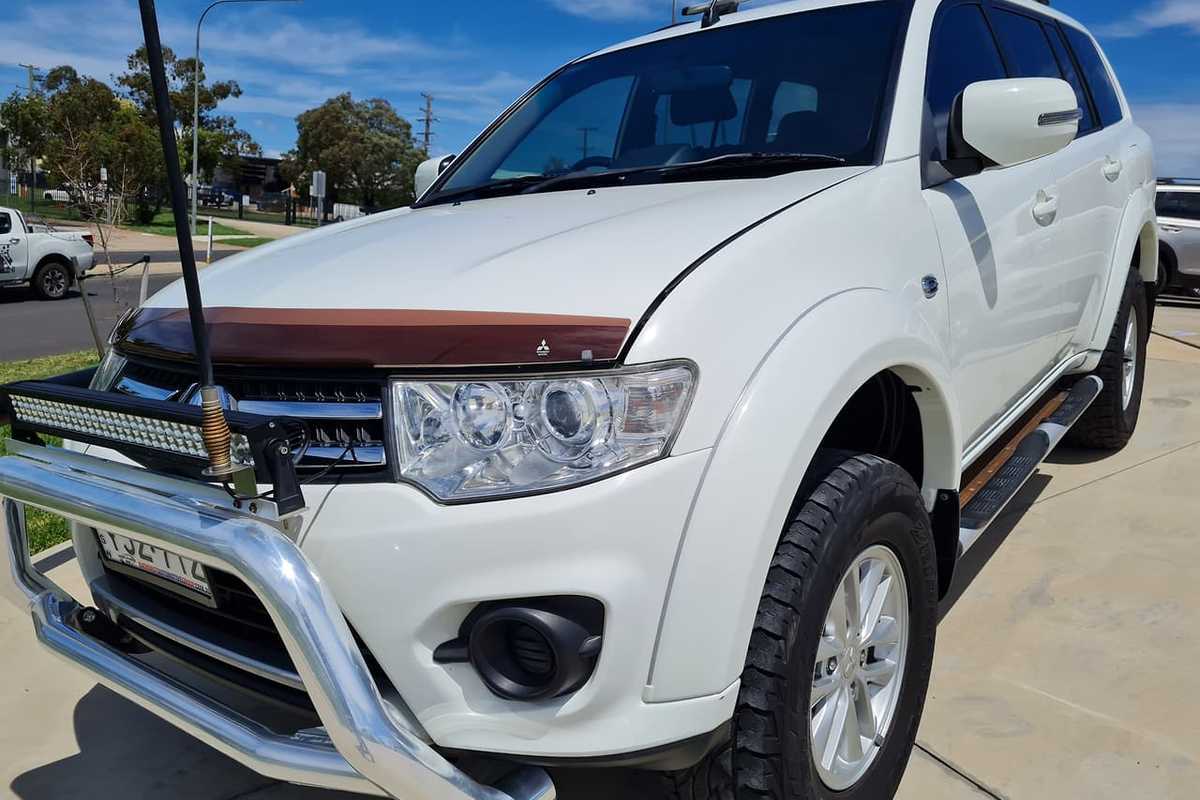 2015 Mitsubishi CHALLENGER PC
