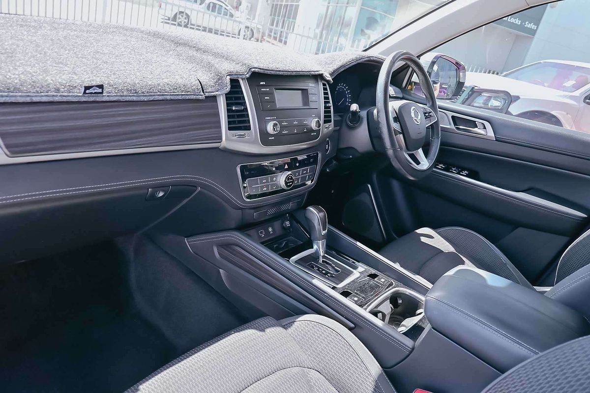 2018 SsangYong Rexton EX Y400