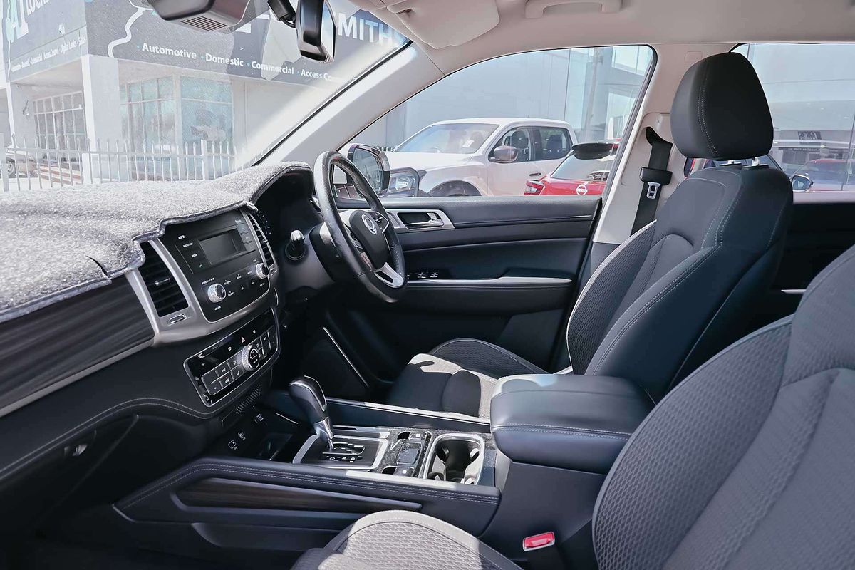 2018 SsangYong Rexton EX Y400