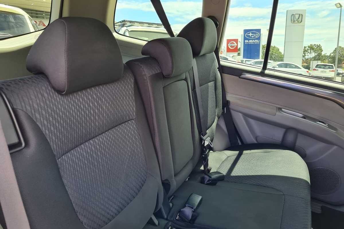 2015 Mitsubishi CHALLENGER PC
