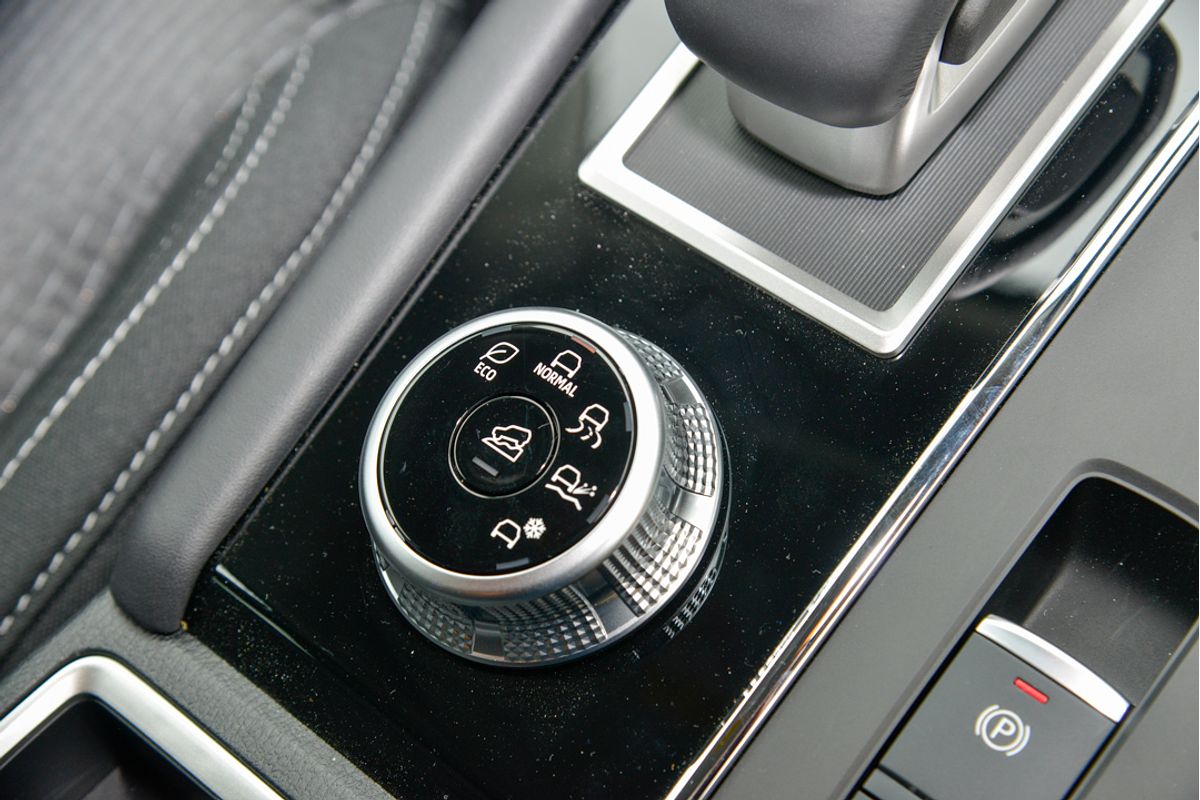 2024 Mitsubishi Outlander LS ZM
