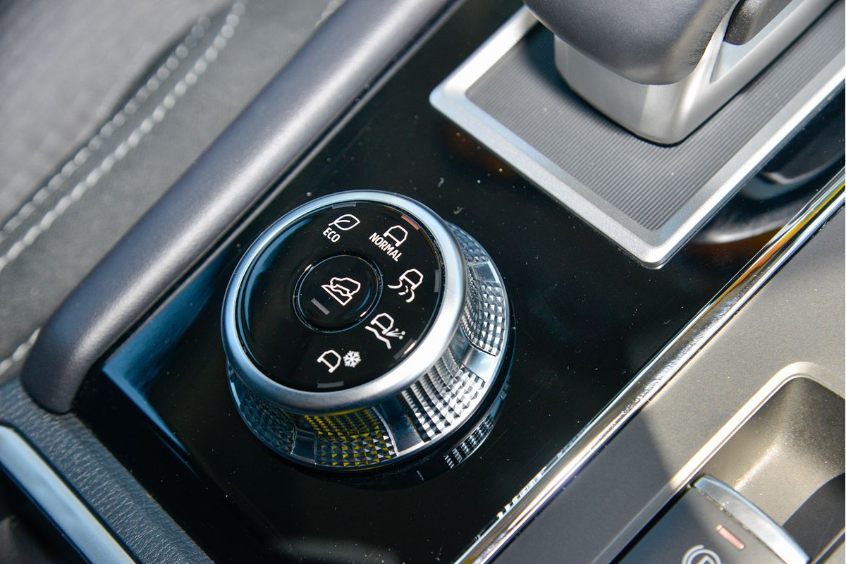 2023 Mitsubishi Outlander LS ZM