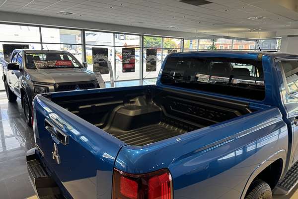 2024 Mitsubishi Triton GLS MV 4X4
