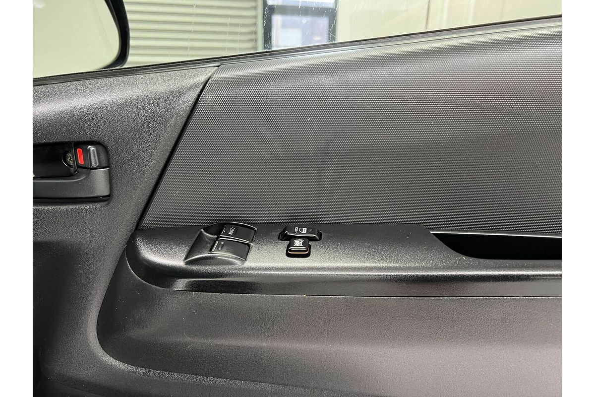 2016 Toyota Hiace KDH201R LWB