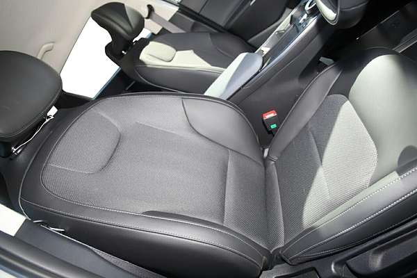 2023 Kia EV6 Air CV
