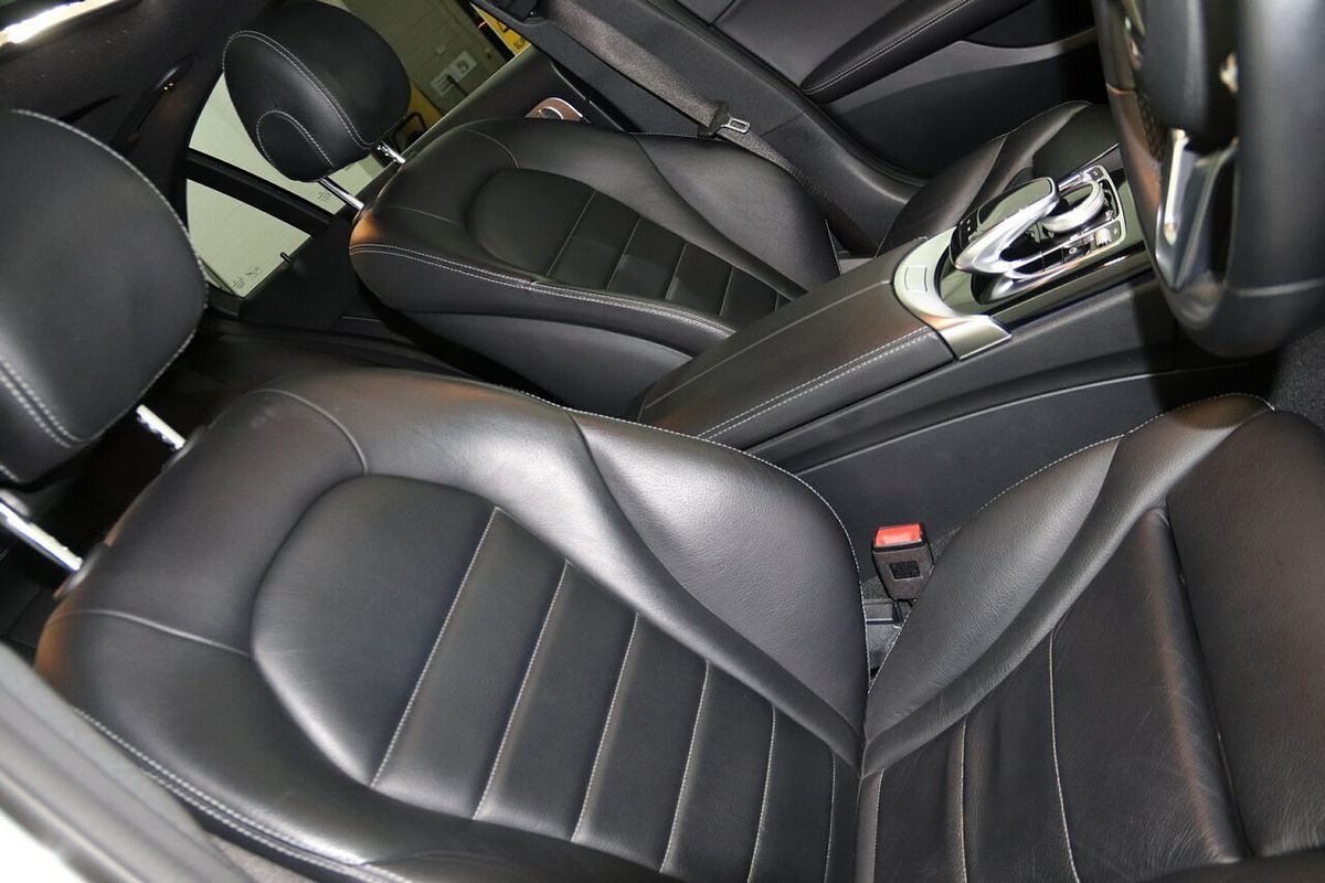 2020 Mercedes-Benz C-Class C300 e W205