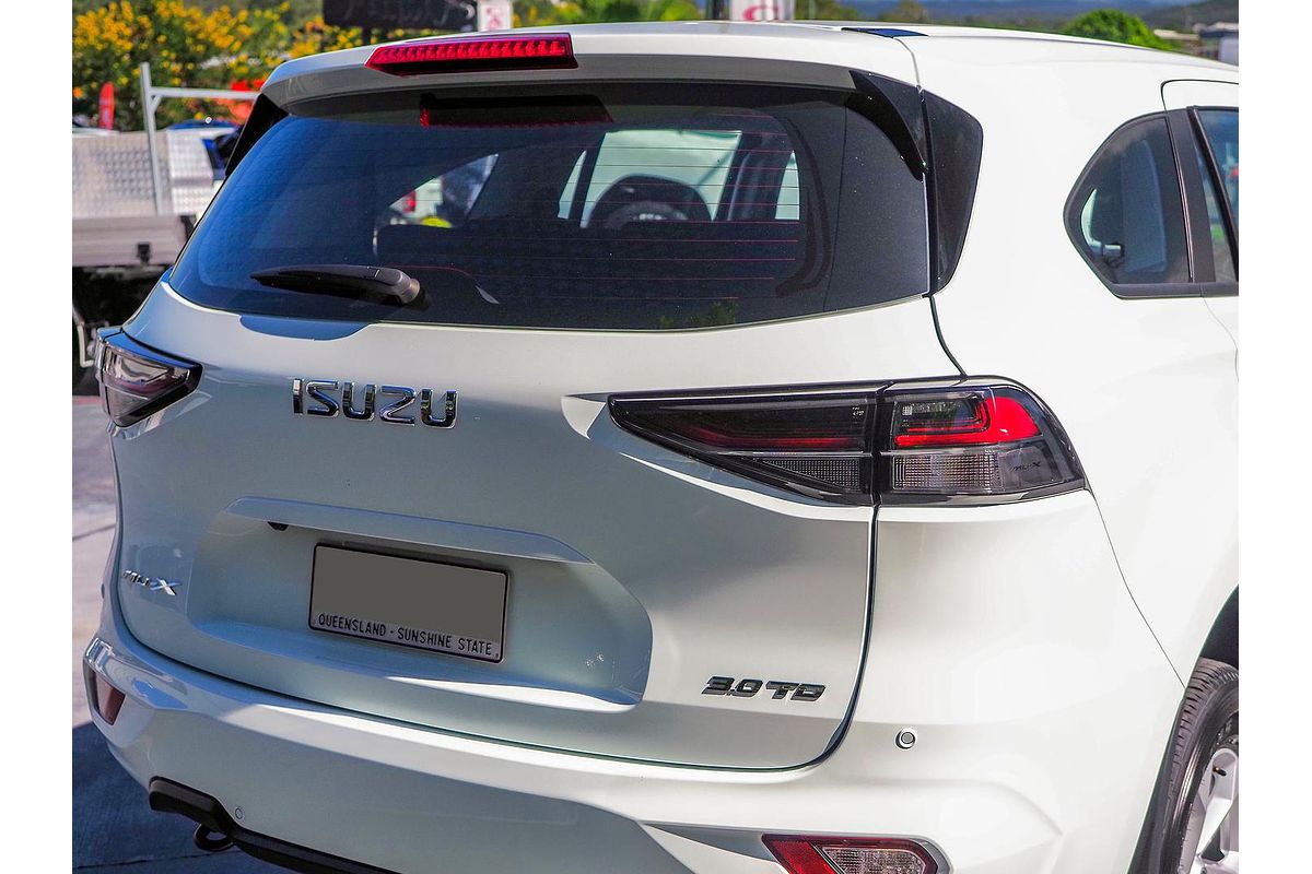 2022 Isuzu MU-X LS-T