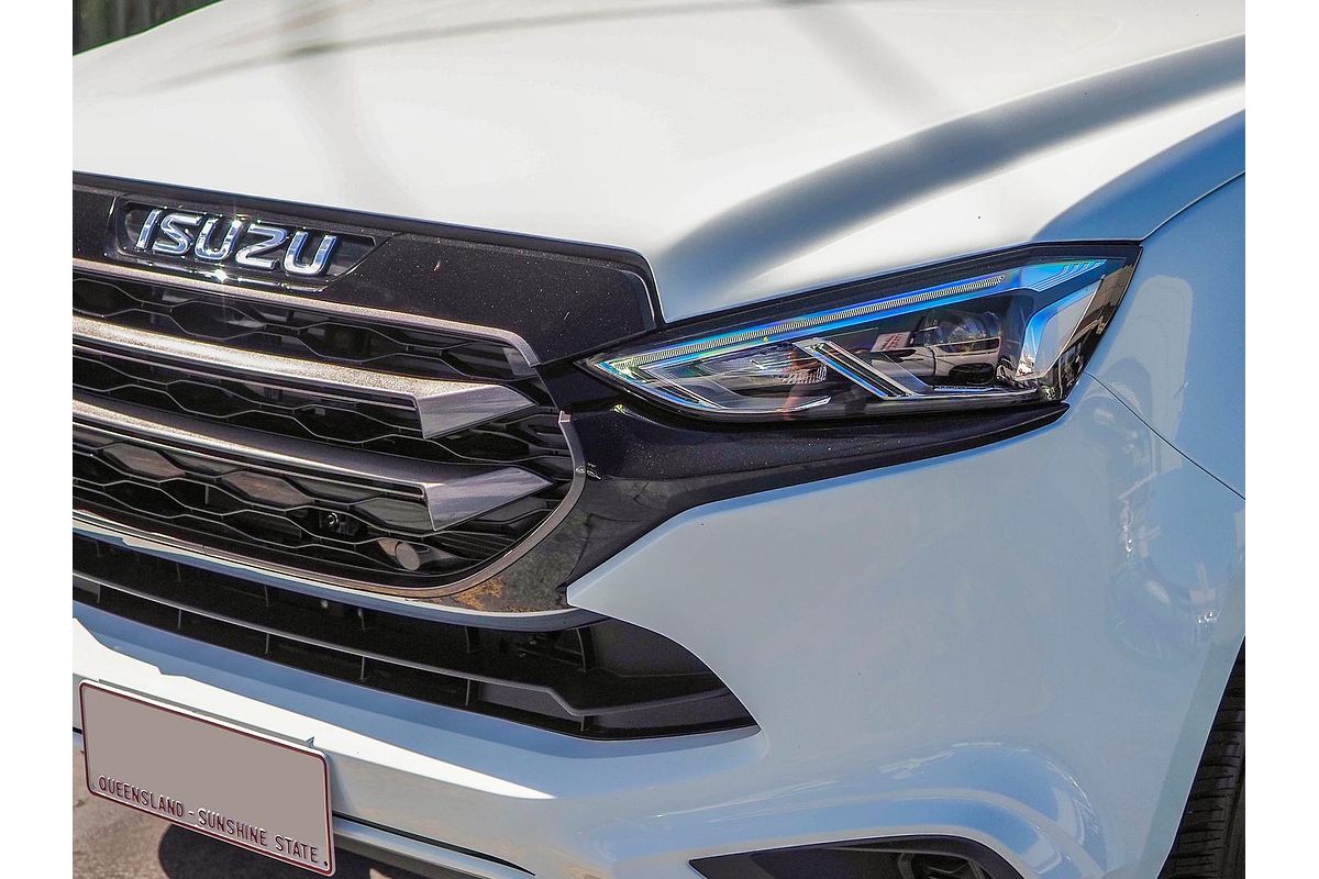 2022 Isuzu MU-X LS-T