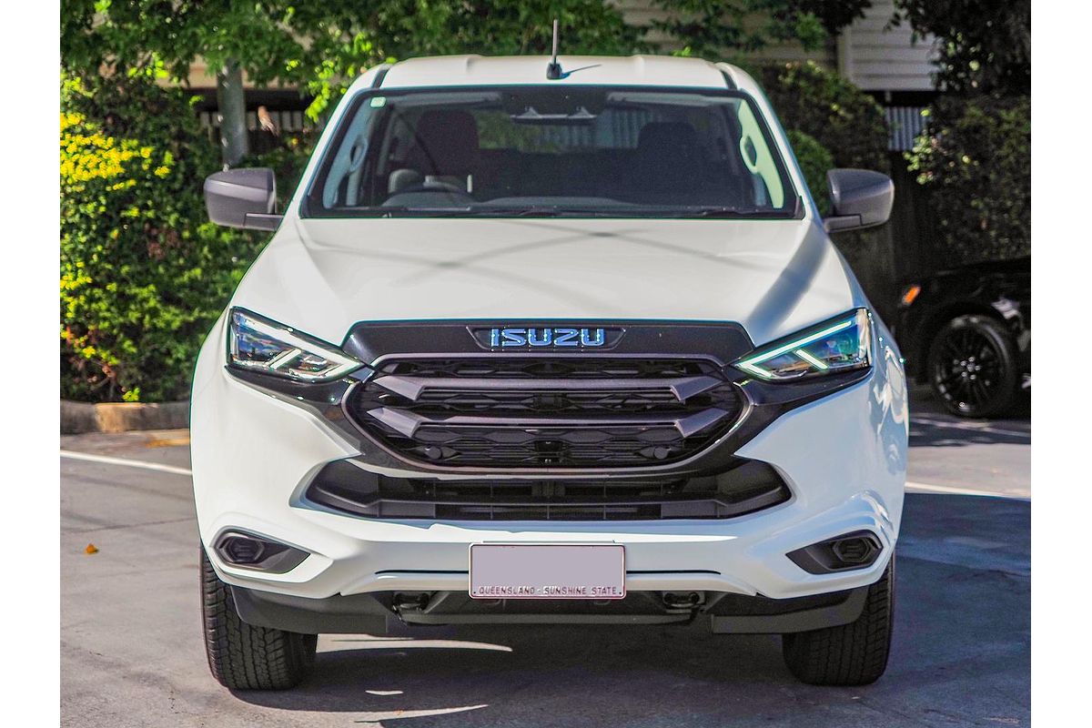 2022 Isuzu MU-X LS-T