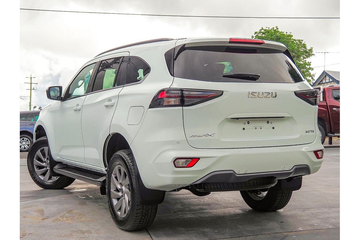 2022 Isuzu MU-X LS-T