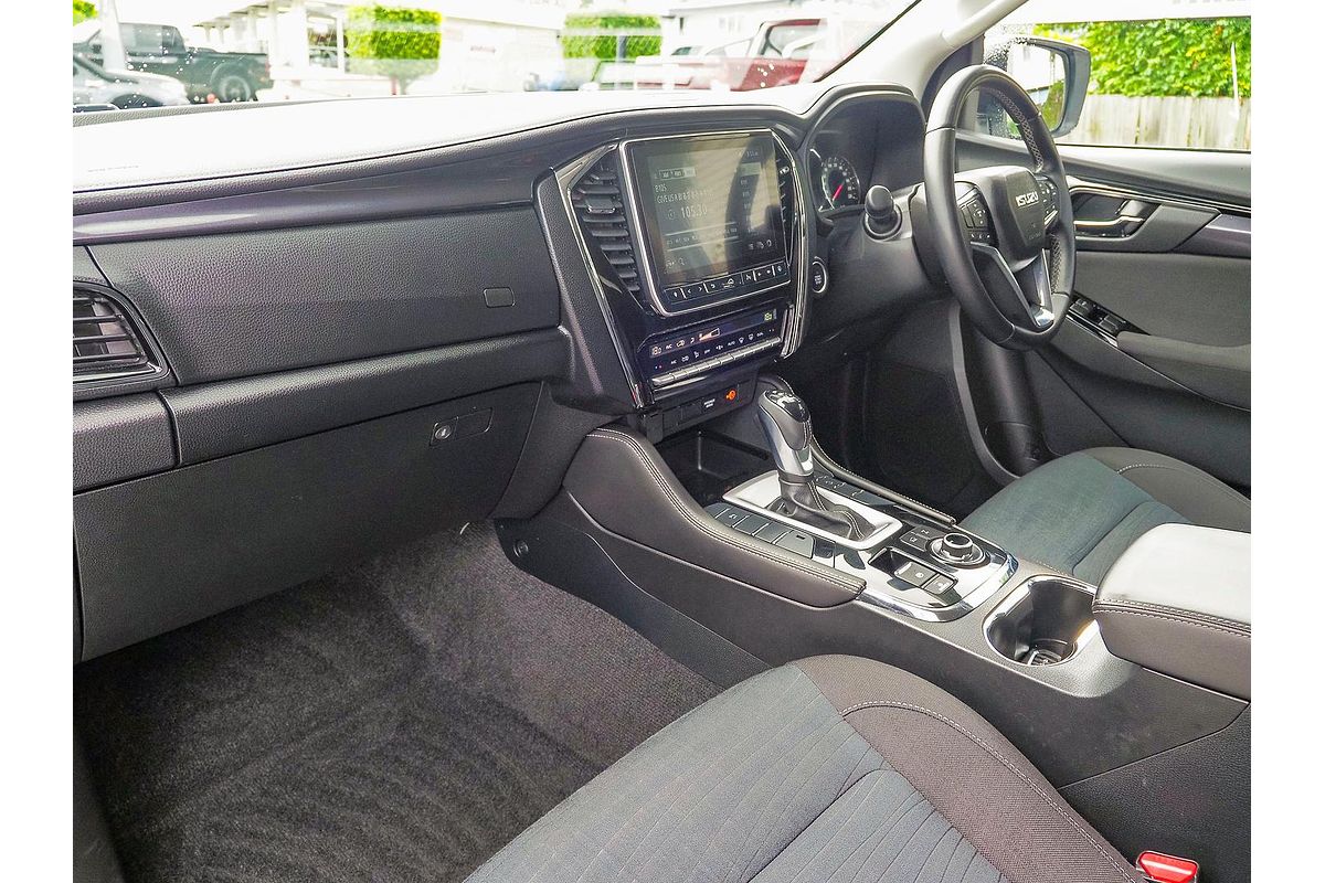 2022 Isuzu MU-X LS-T