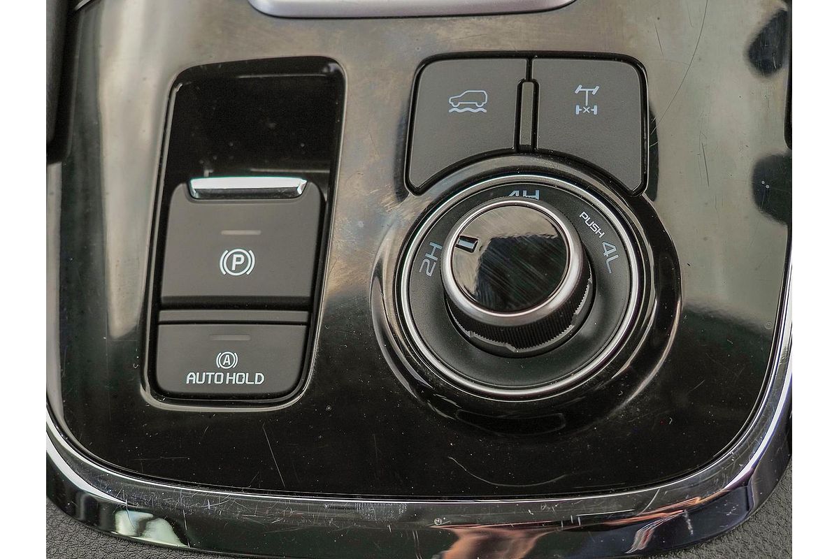 2022 Isuzu MU-X LS-T