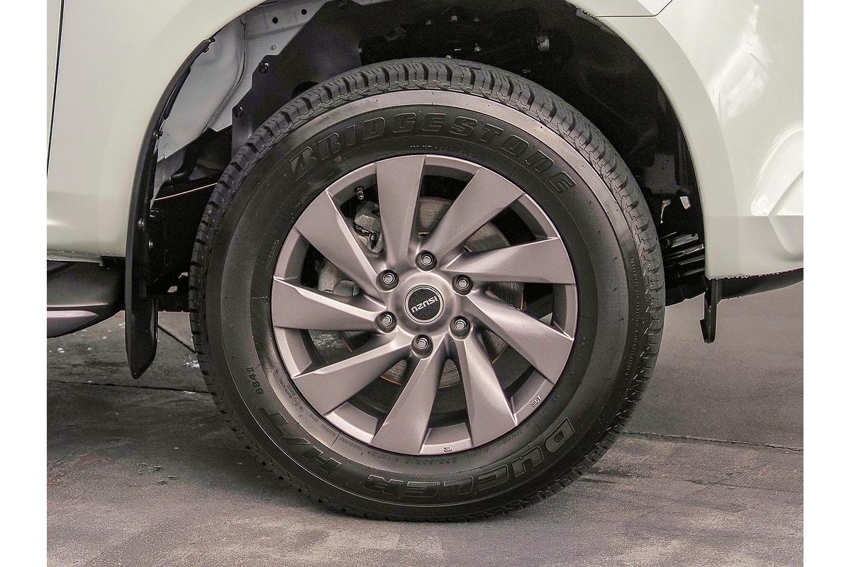 2022 Isuzu MU-X LS-T