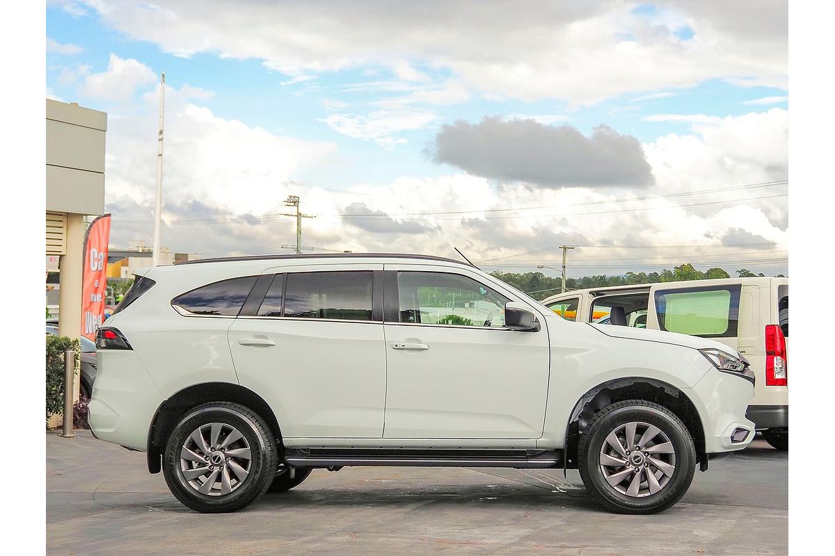 2022 Isuzu MU-X LS-T