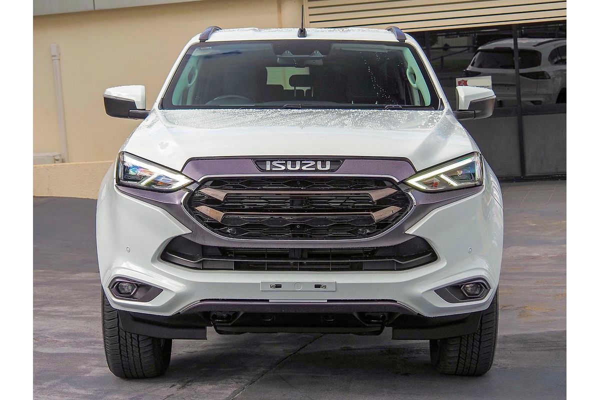 2022 Isuzu MU-X LS-T