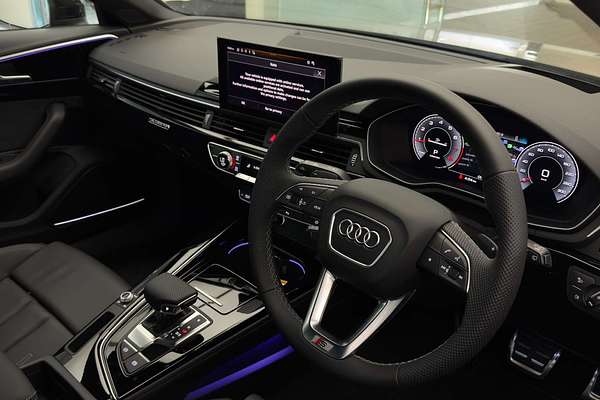 2024 Audi A4 45 TFSI S line B9