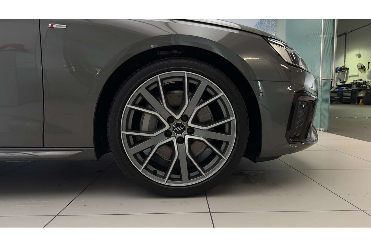 2024 Audi A4 45 TFSI S line B9