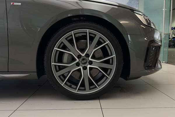 2024 Audi A4 45 TFSI S line B9