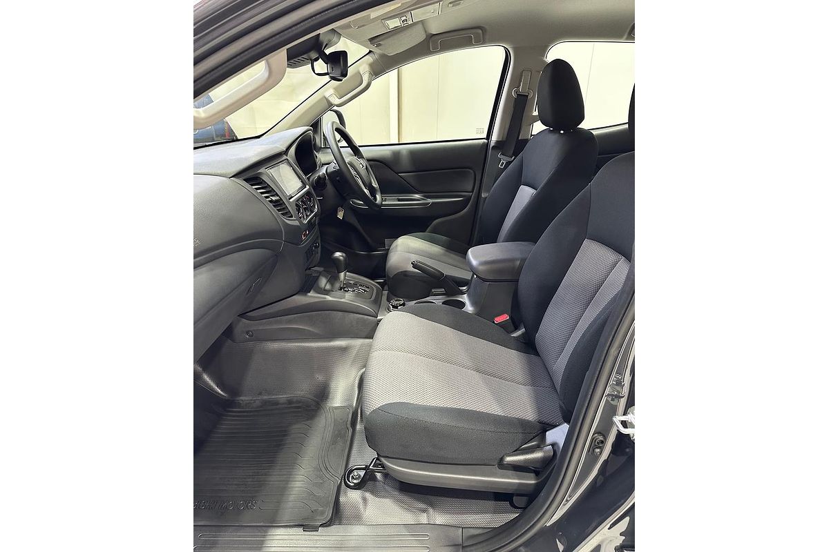 2023 Mitsubishi Triton GLX MR 4X4