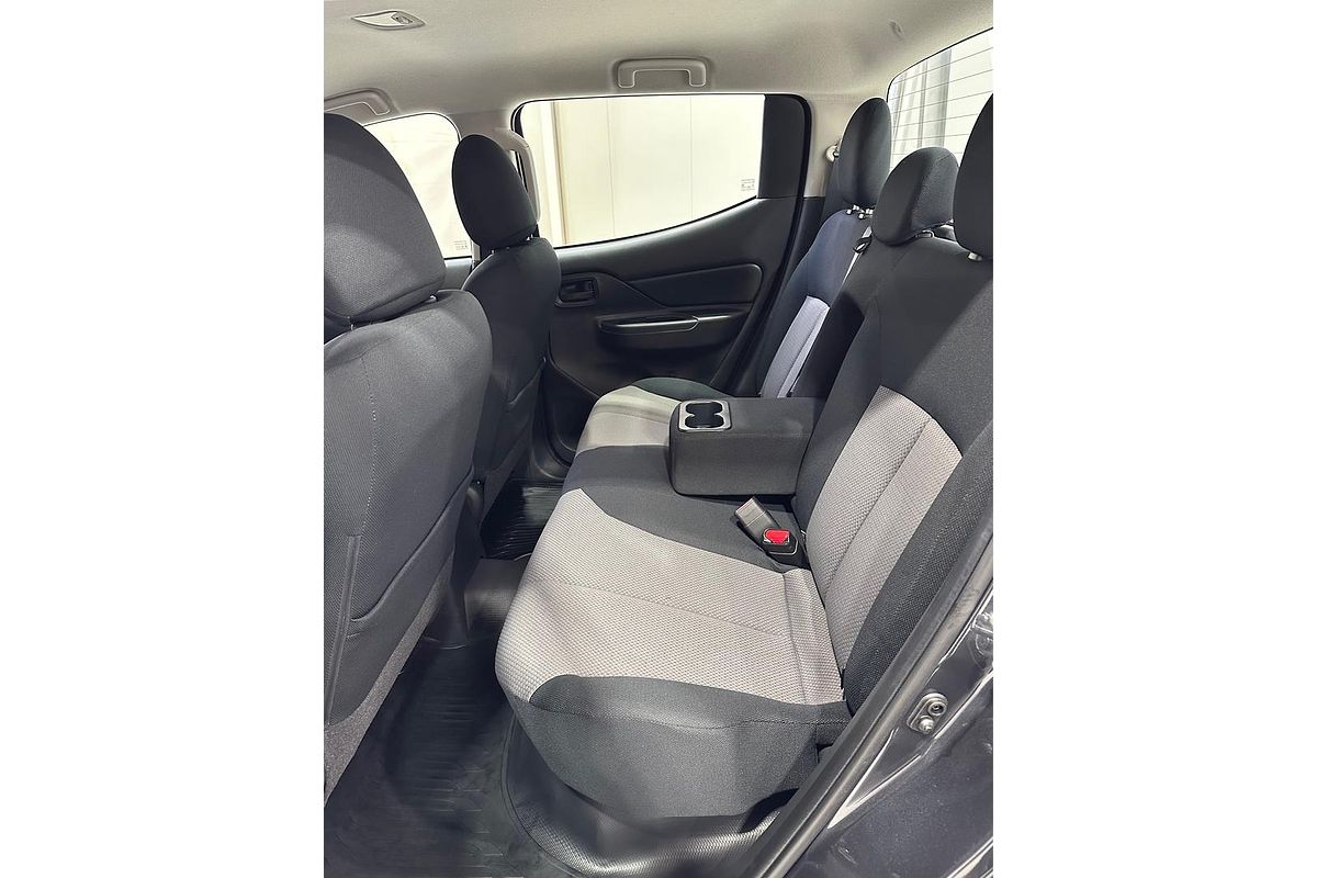 2023 Mitsubishi Triton GLX MR 4X4