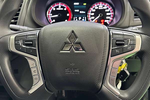 2023 Mitsubishi Triton GLX MR 4X4