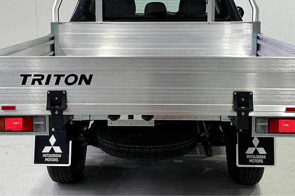 2023 Mitsubishi Triton GLX MR 4X4