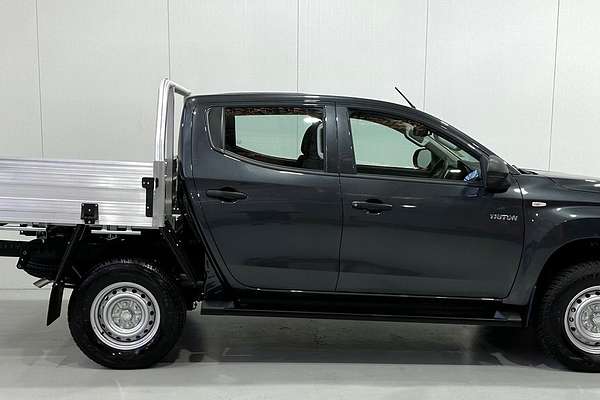 2023 Mitsubishi Triton GLX MR 4X4