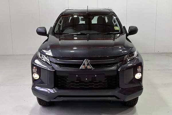 2023 Mitsubishi Triton GLX MR 4X4