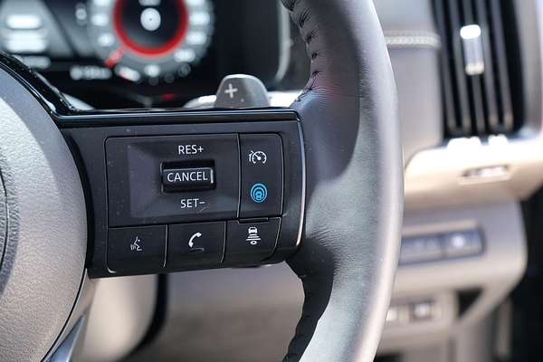 2023 Nissan Pathfinder Ti-L R53
