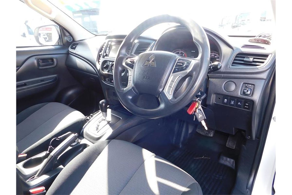 2020 Mitsubishi Triton GLX ADAS MR 4X4