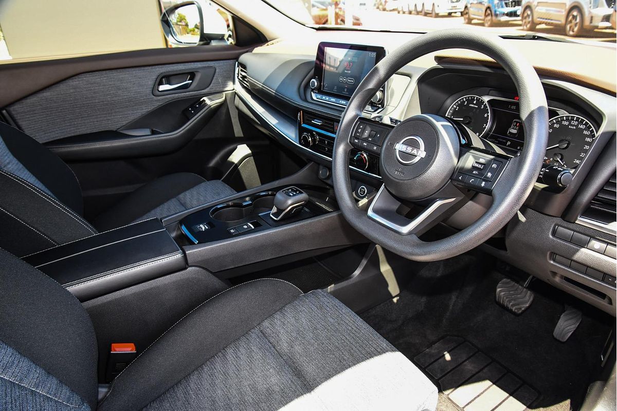 2023 Nissan X-TRAIL ST T33